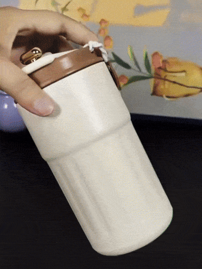 Smart Temperature Display Travel Mug – Stainless Steel Insulated Cup with Leak-Proof Lid